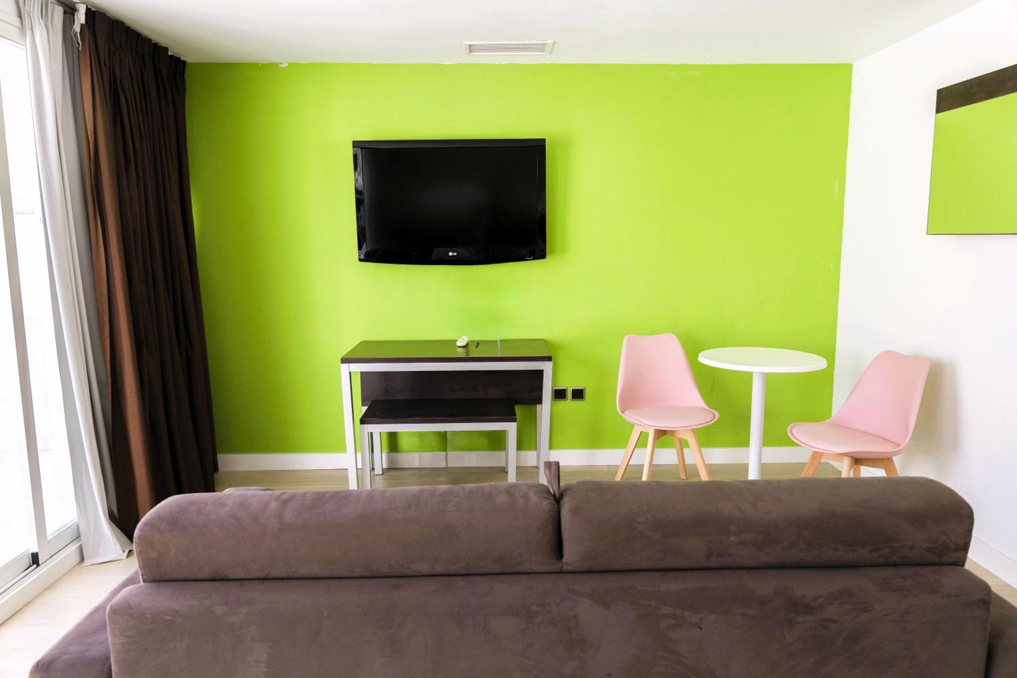 Quarto Quádruplo com Terraço